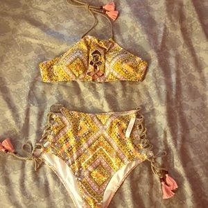 VS - 2017 - bikini - never worn